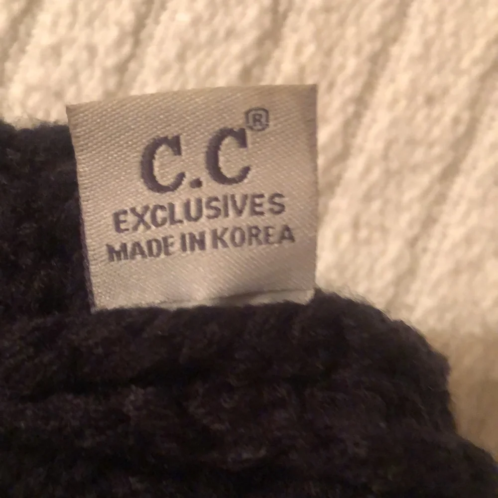 C.C. Girls fall ponytail warm black beanie hat - Picture 5 of 7